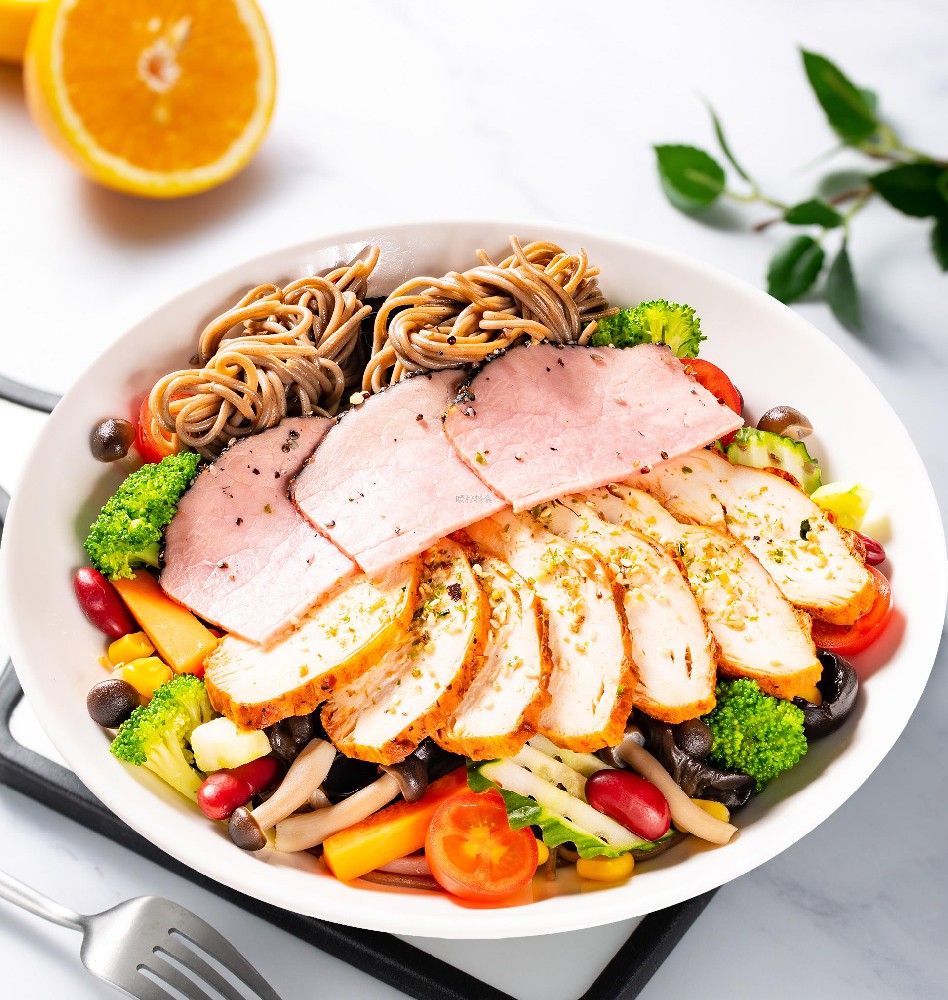 招牌鸡肉牛排减脂健康餐